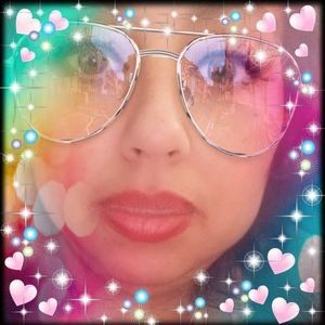 Meet your Posher, Debbieann